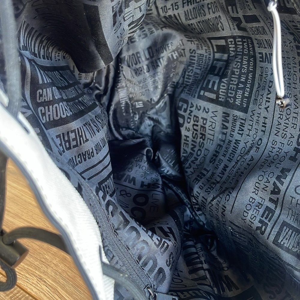 Pre-owned lululemon White and Black Women's Backpack - Picture 10 of 16